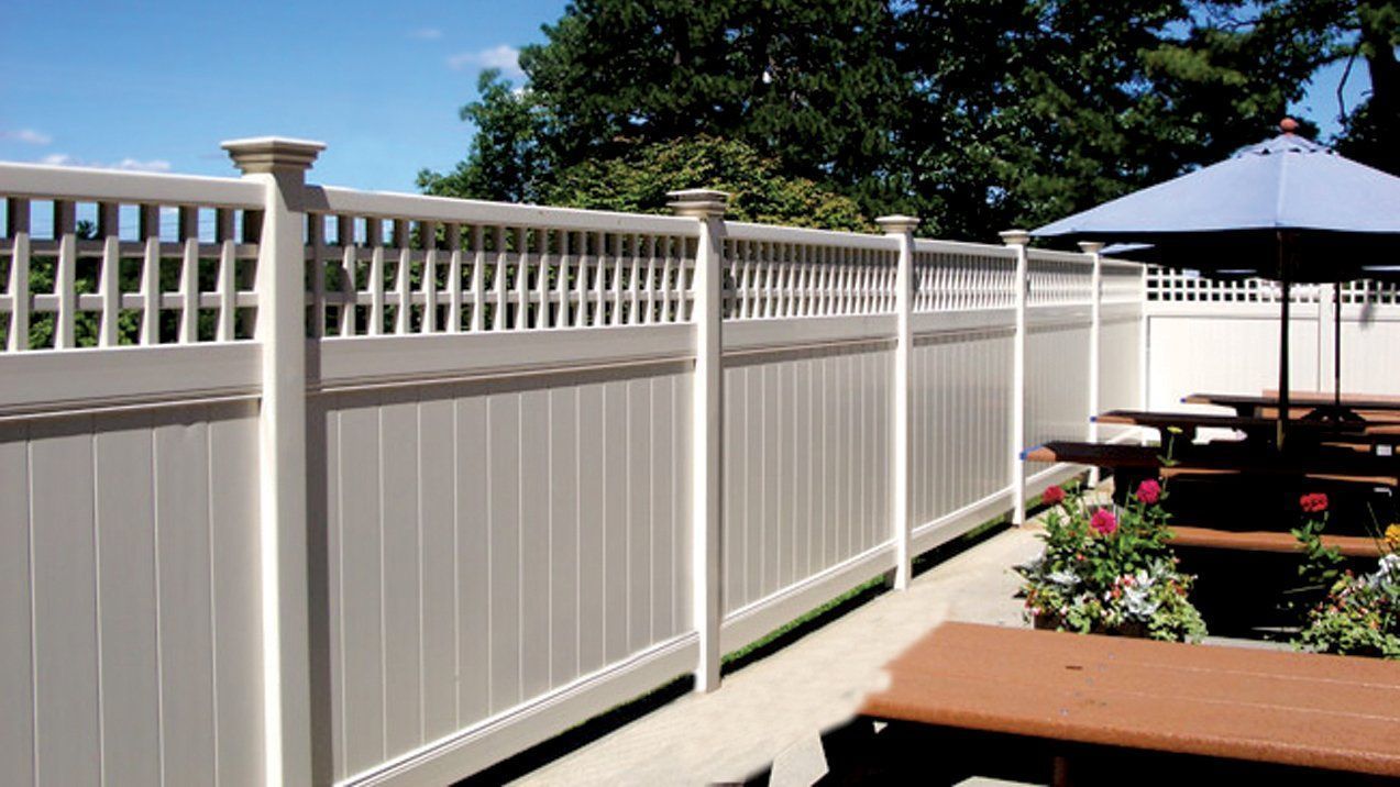 vinyl / pvc privacy fence