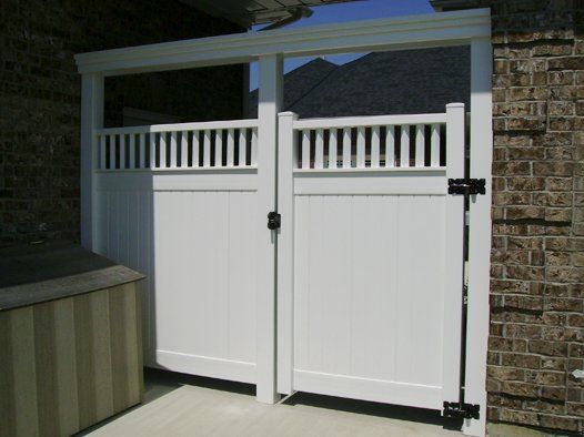 vinyl / pvc privacy gate