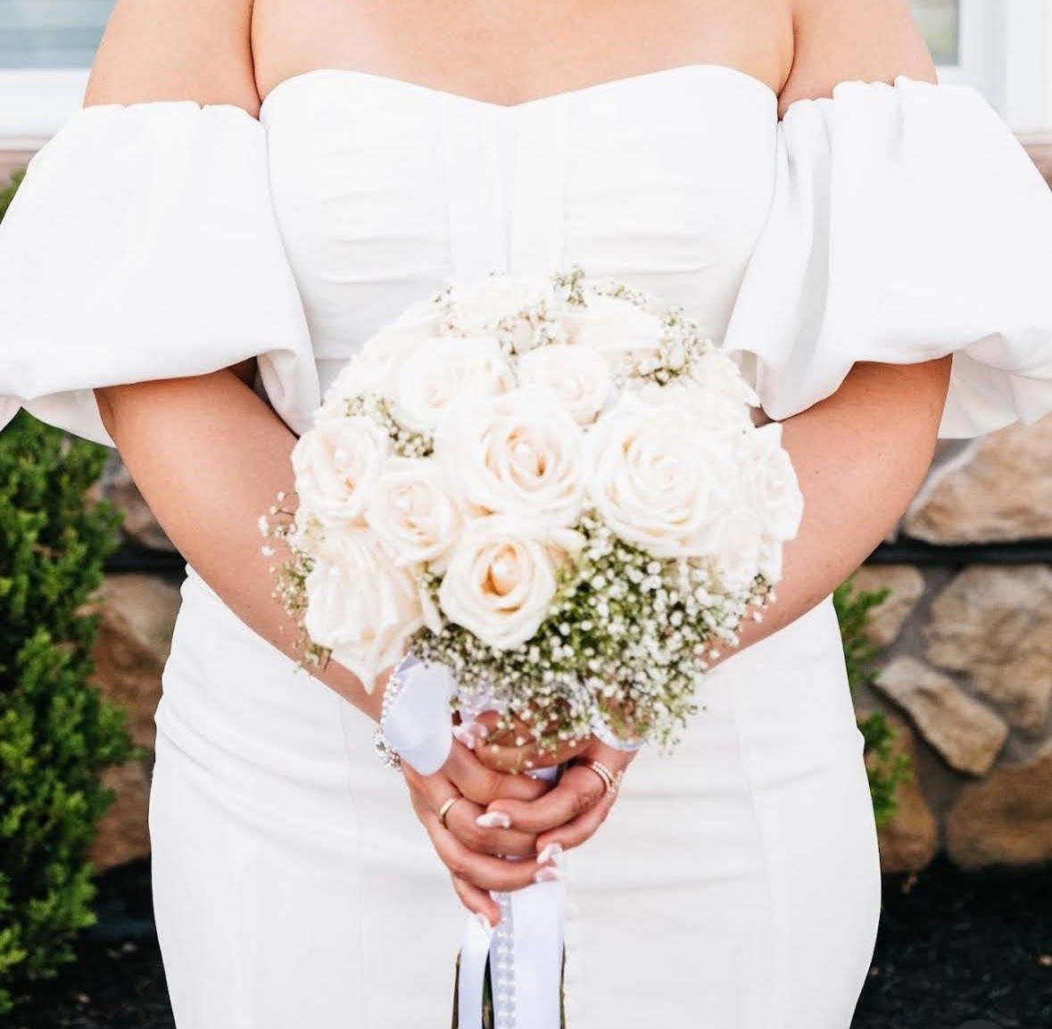 FRESH BRIDAL BOUQUET IVORY ROSES