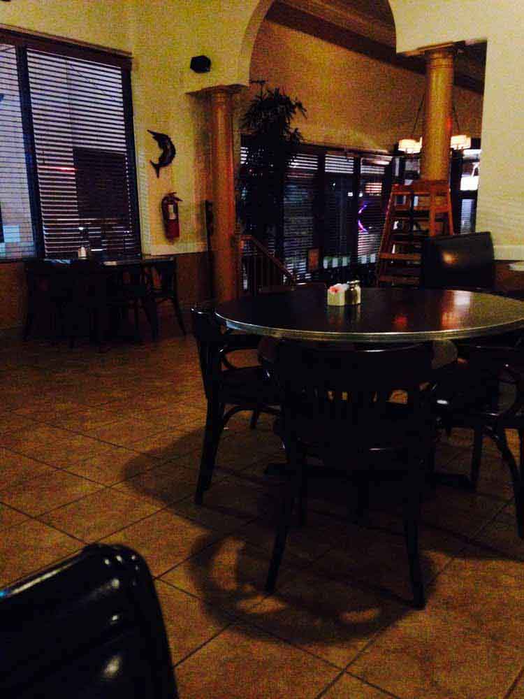 Cajun Seafood Restaurant Table — Vestavia, AL — Cajun Seafood House