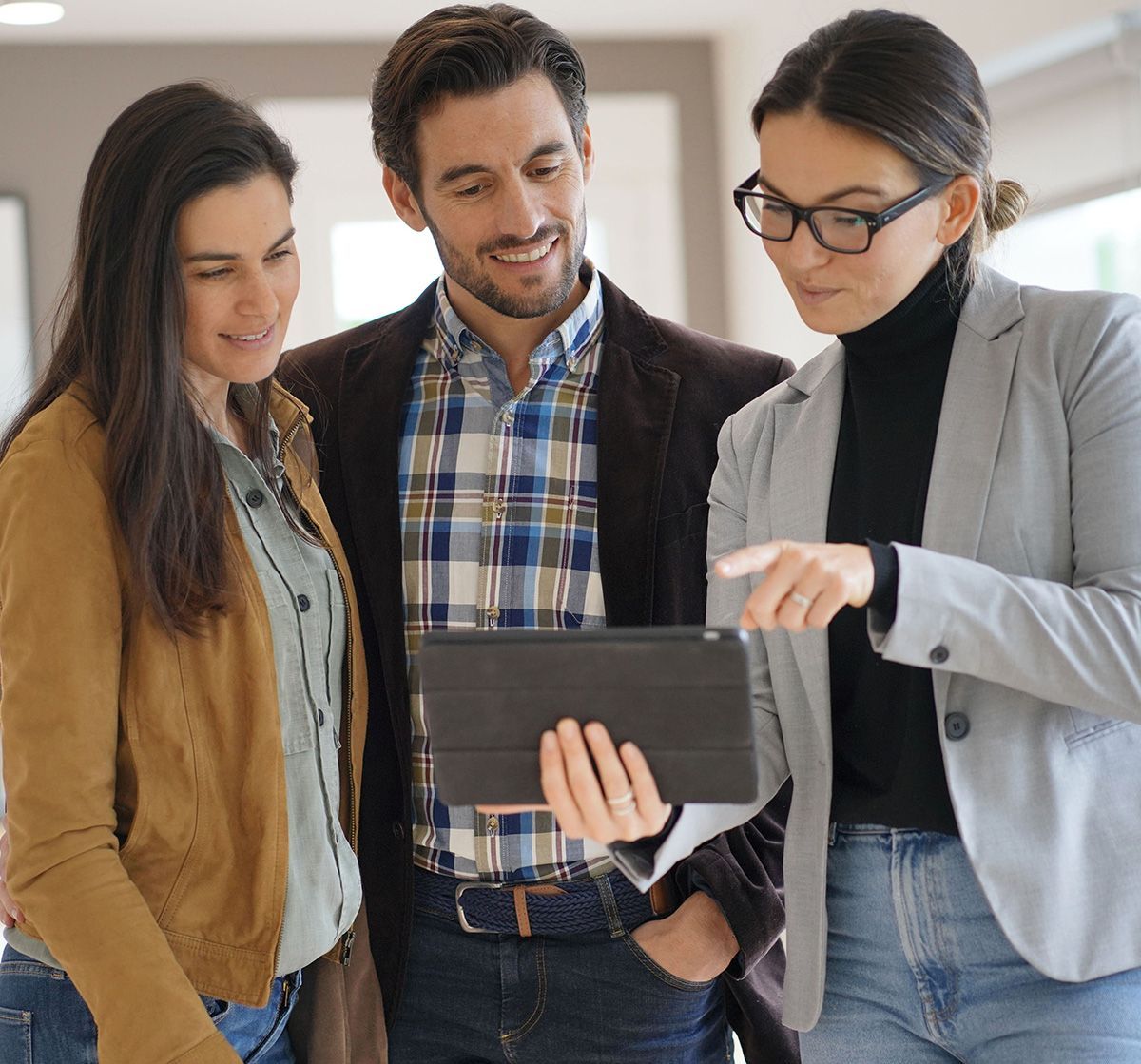 An Errand Runner of Arkansas talking to clients in Little Rock