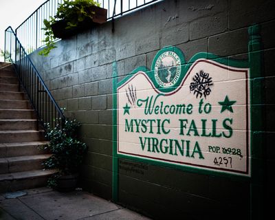 Mystic-Falls, Night Bites: Bloggin' about The Vampire Diaries