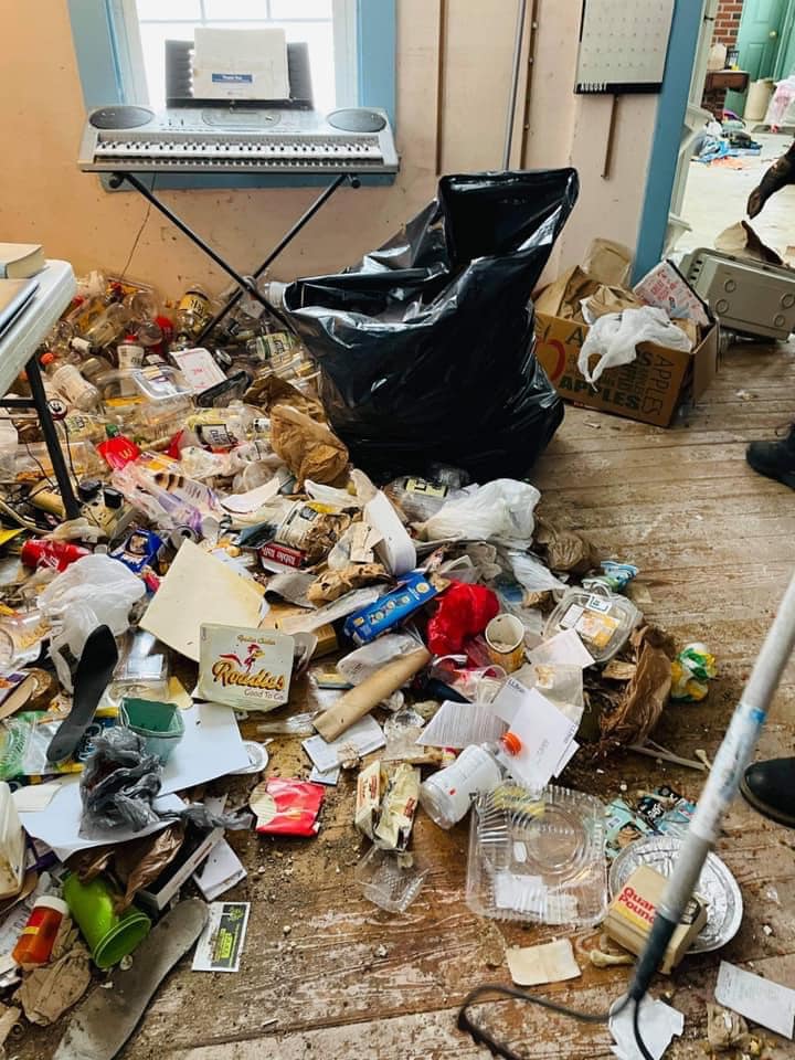 Whole house clean outs and hauling