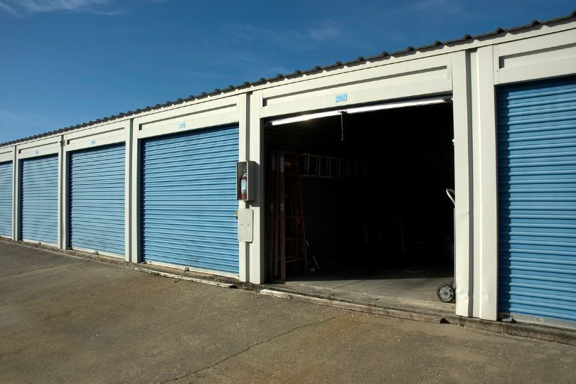 Storage Unit Cleanouts for Businesses