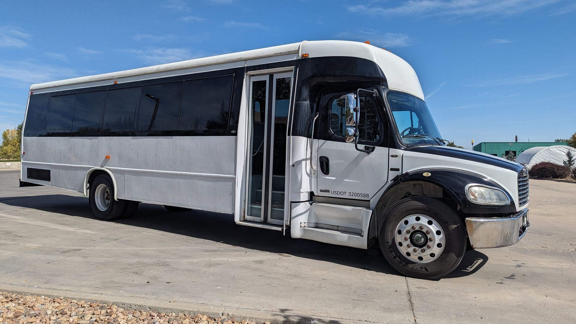 34 passenger coach