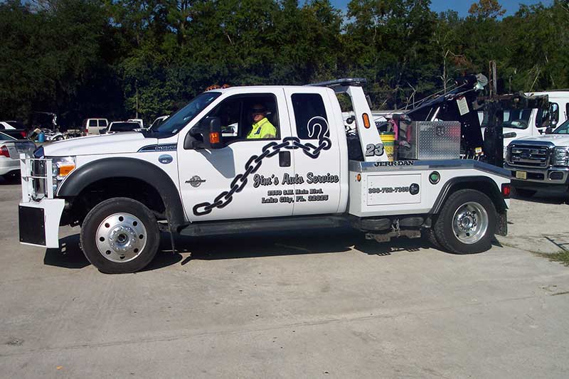 Towing Experts — Tow Truck in Lake City, FL
