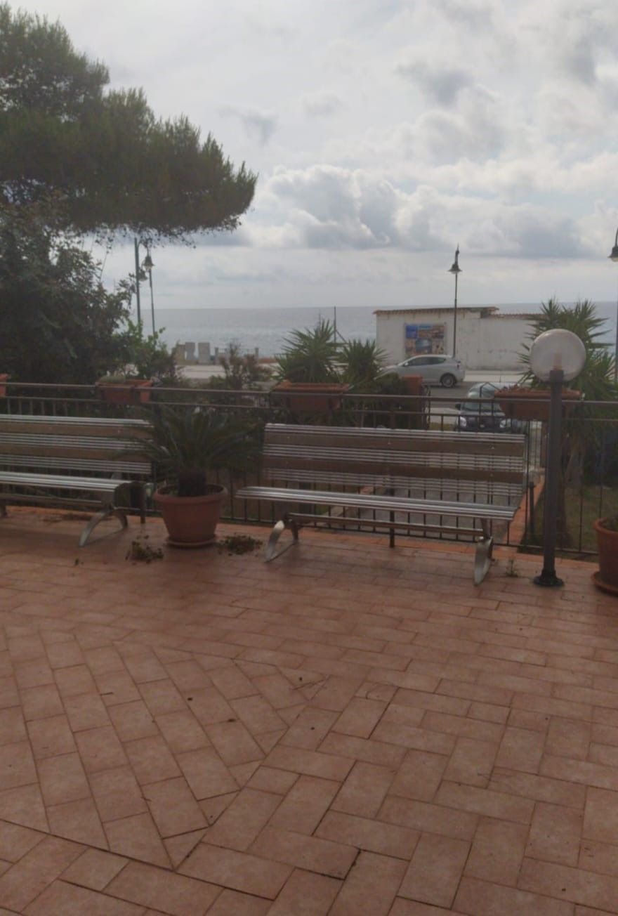 panchine in acciaio inox