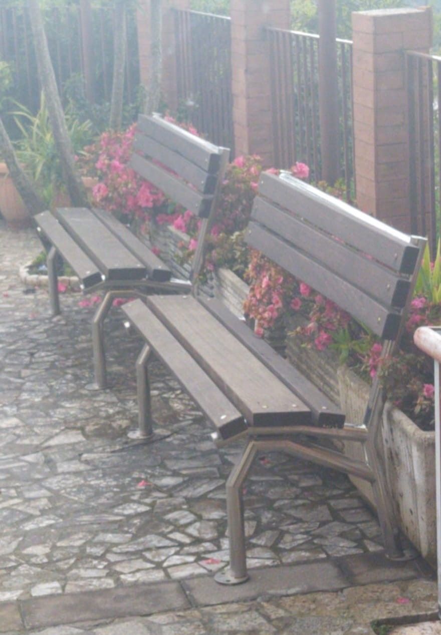 panchine in acciaio inox