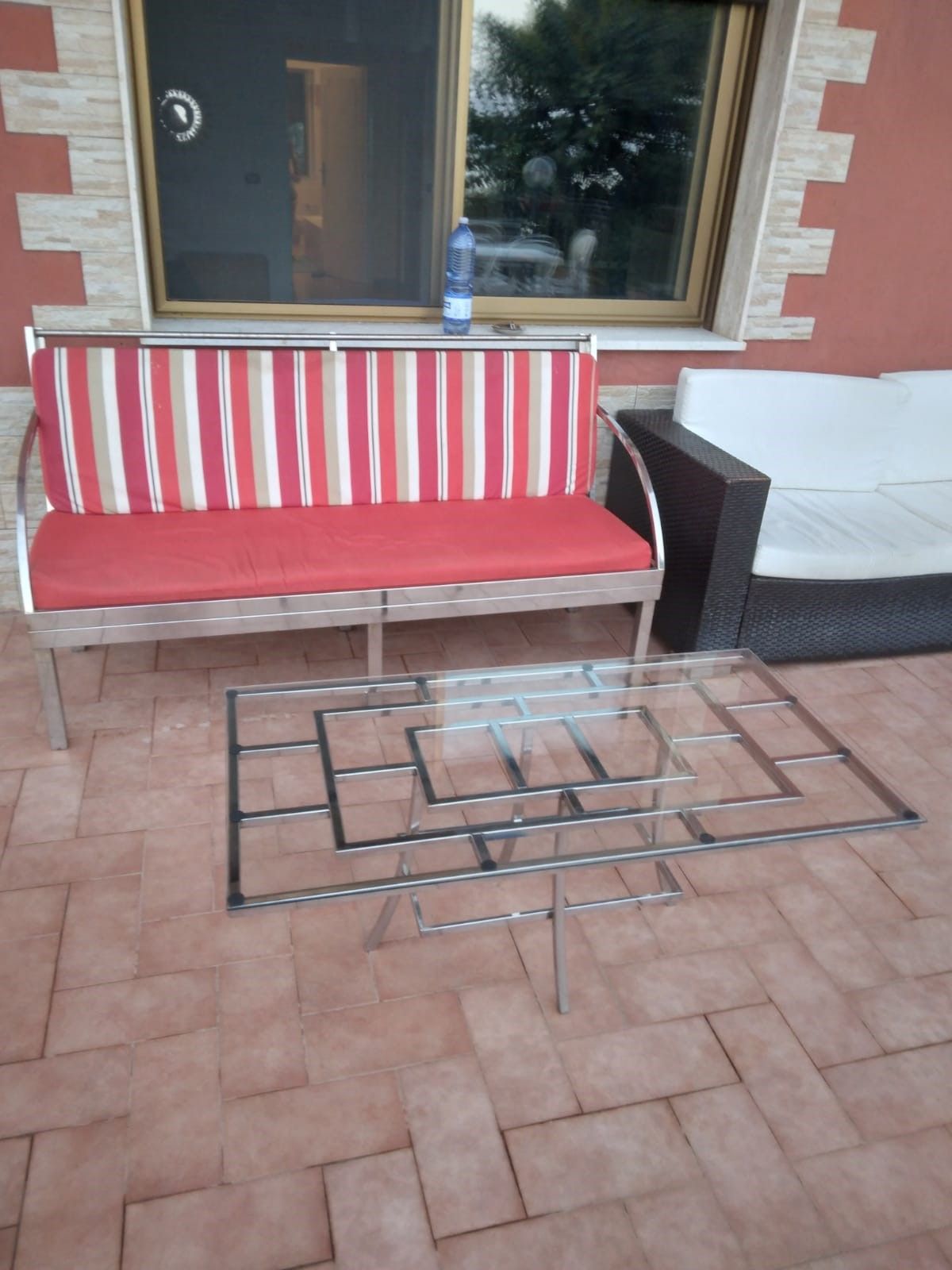 tavolino in acciaio inox