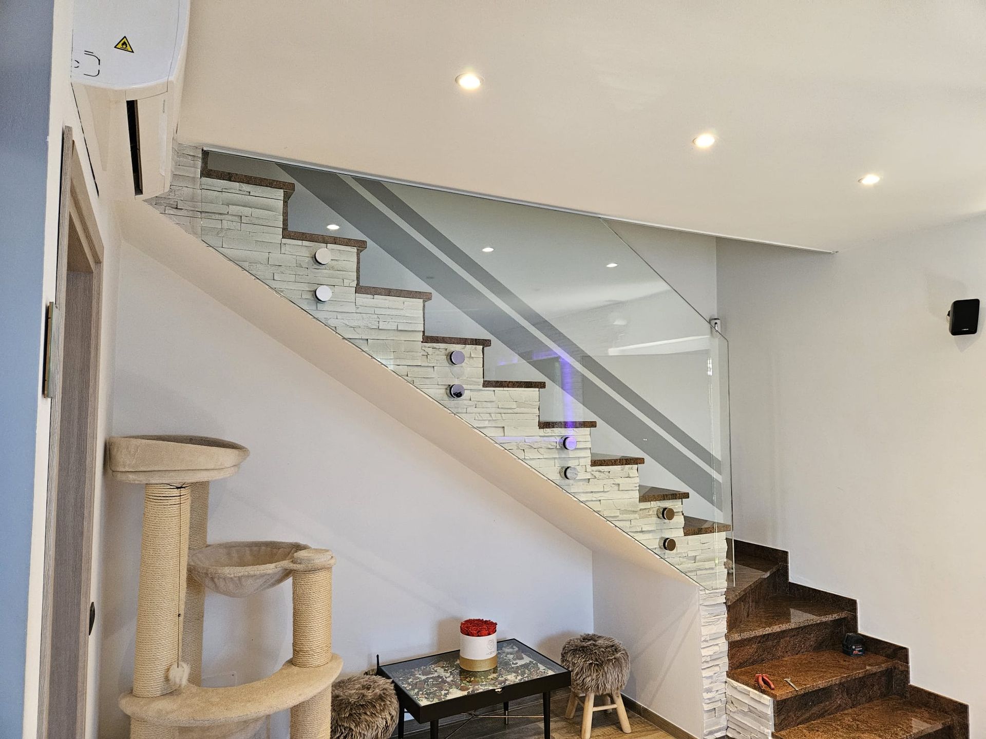 balaustre in vetro per scale a Roma