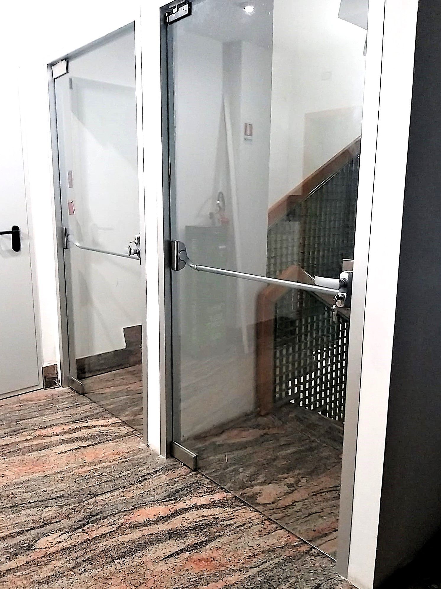 porta in vetro  da interno MP Glass a Roma