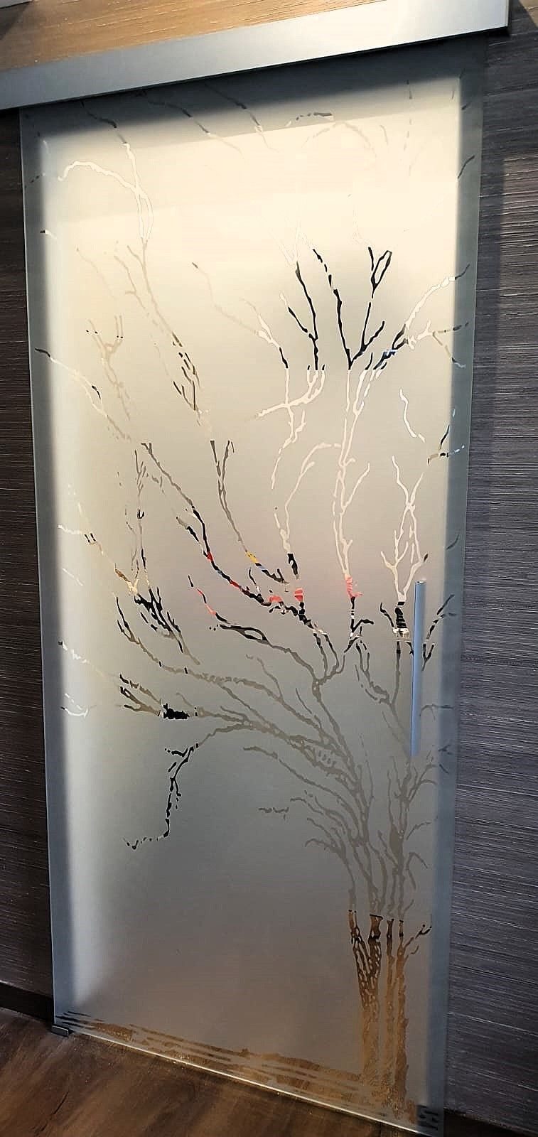 decorazione su porte di vetro a Roma