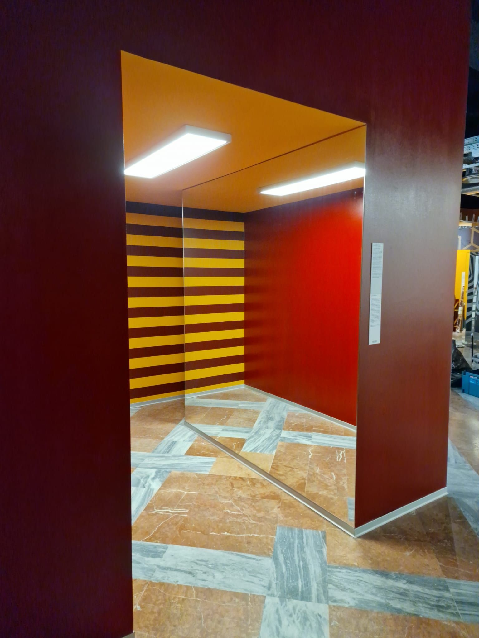 SPECCHIO MUSEO DELLE ILLUSIONI