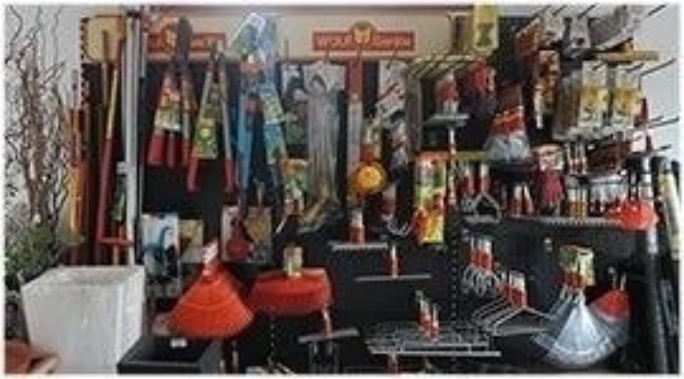 vendita attrezzi per giardino