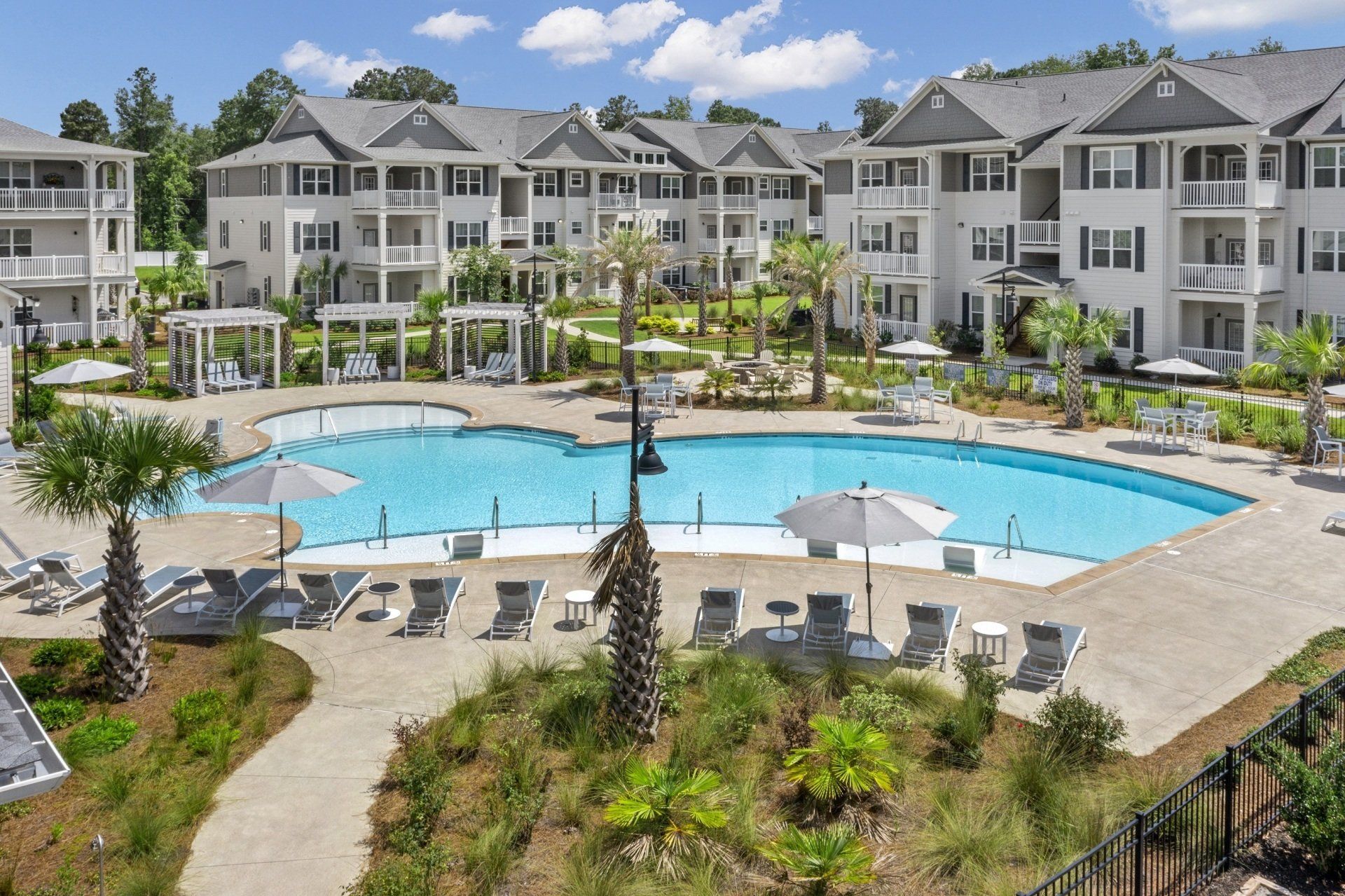 Gallery Apartment Complexes Near Charleston