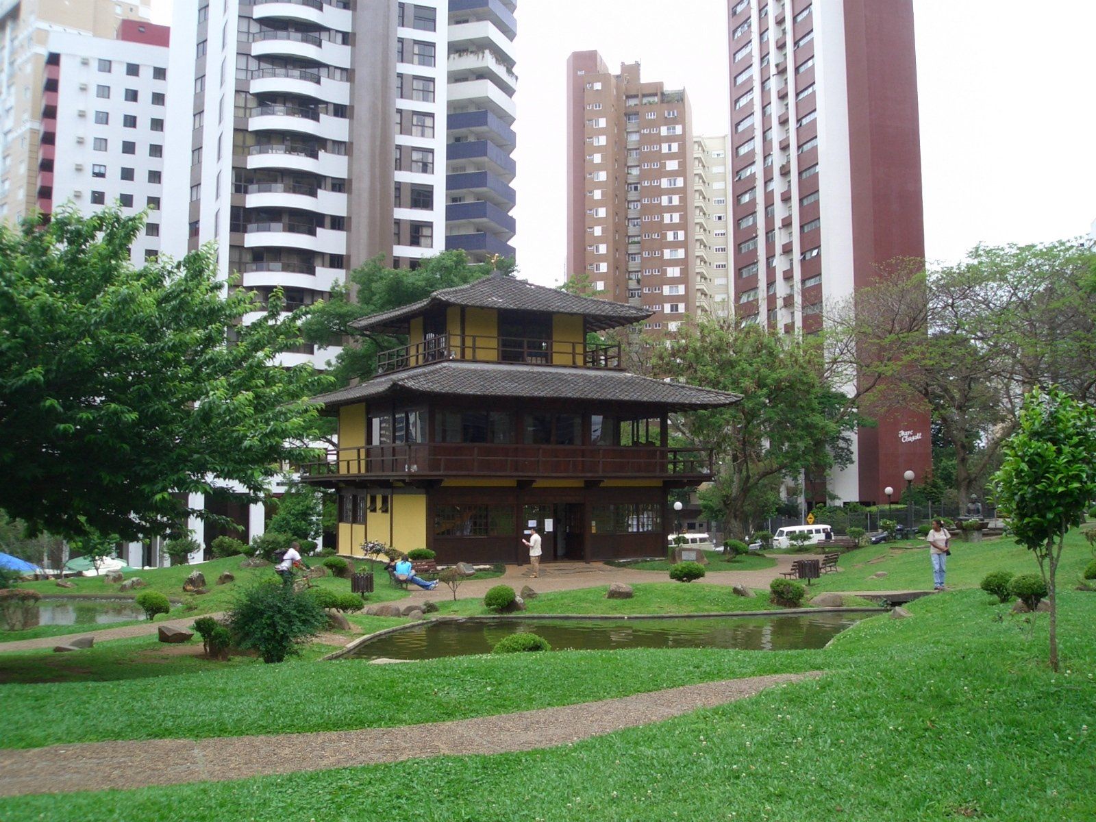 Porto Alegre - Hotéis DEVILLE