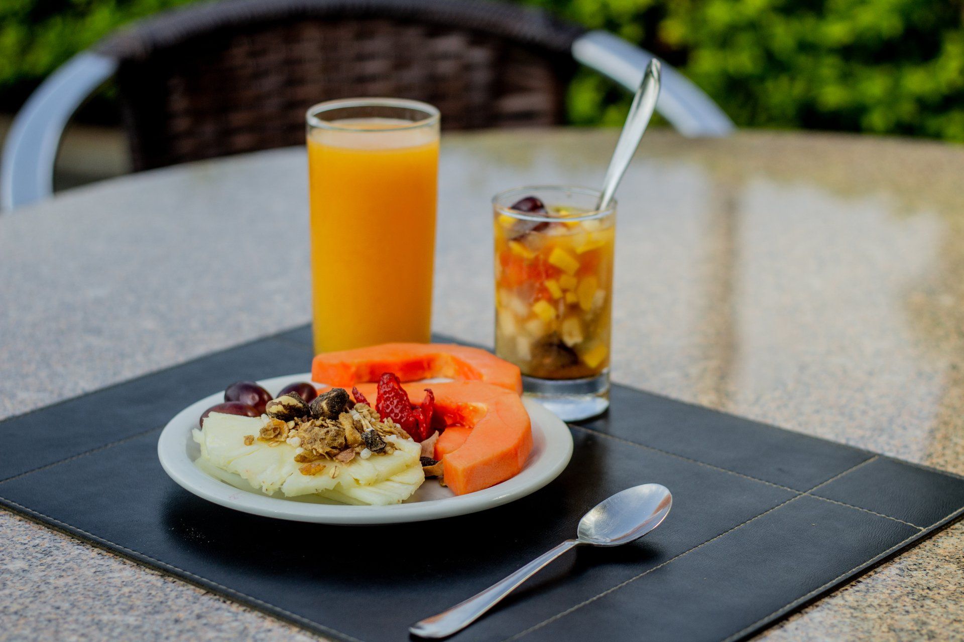 Comece seu dia com um delicioso café da manhã de hotel!