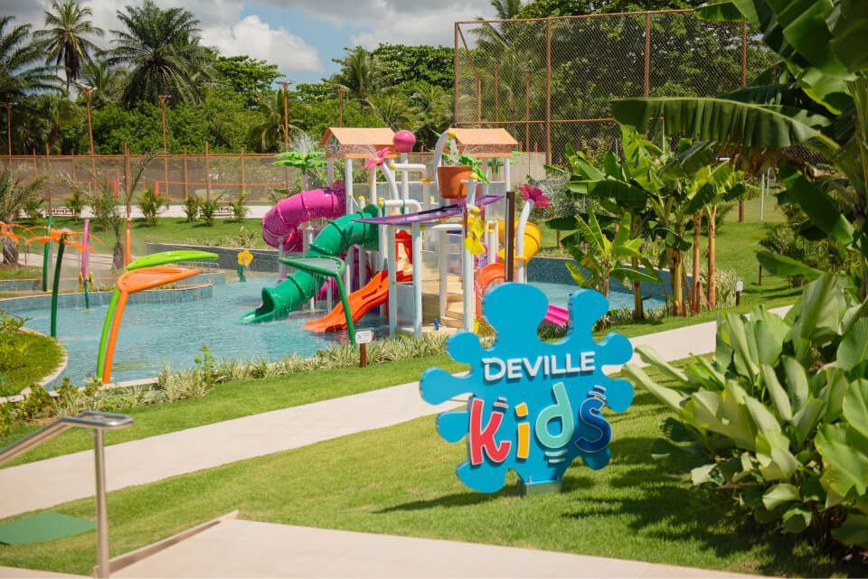 Deville Salvador salão de jogos