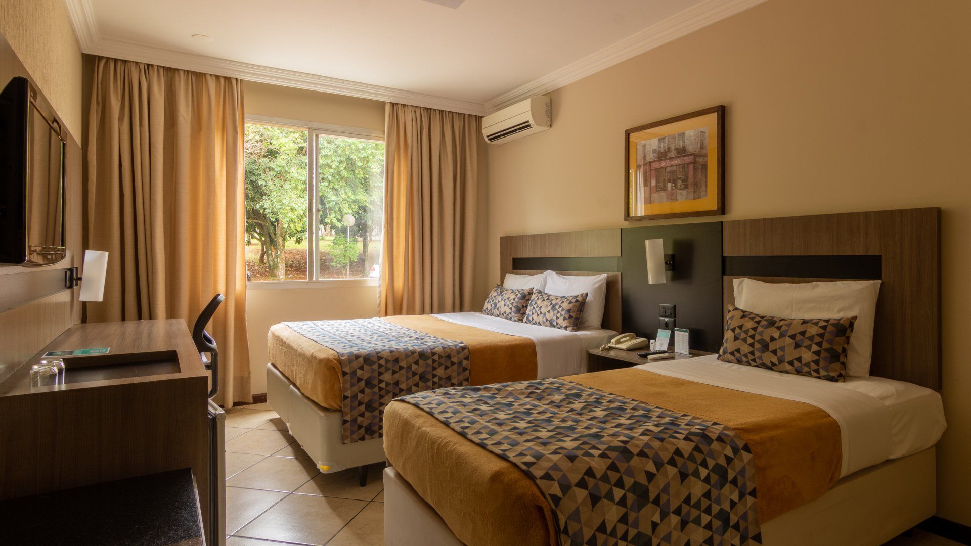 Hotel Deville Express Cascavel Hotéis Deville