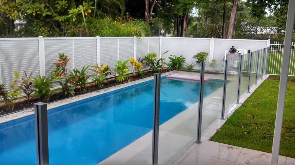 Pool fence — Fencing Darwin in Pinelands, NT