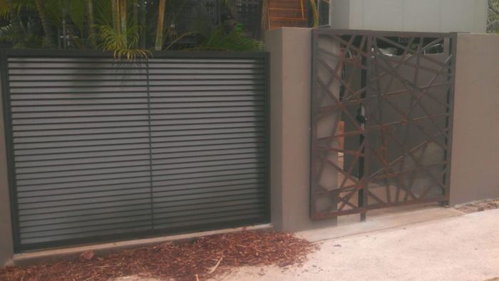 Louvres — Gates Darwin in Pinelands, NT