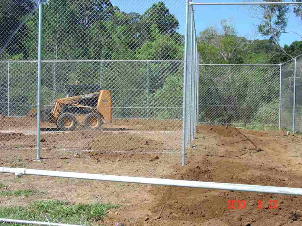 Fence construction — Gates Darwin in Pinelands, NT