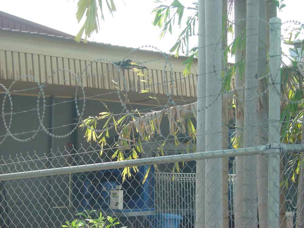 Wiring fence — Gates Darwin in Pinelands, NT