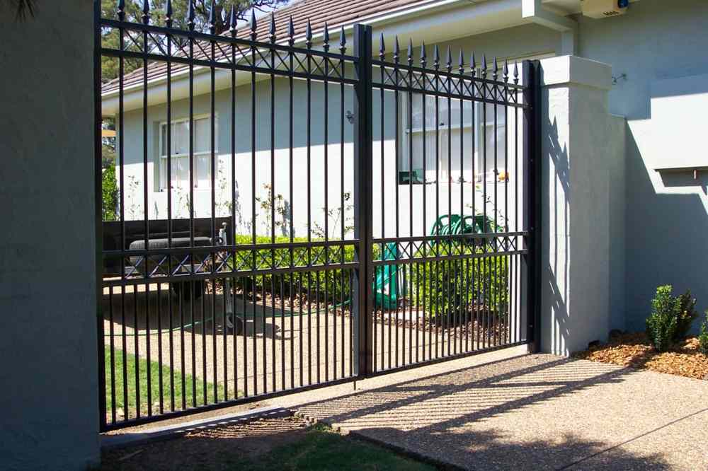 Home fence — Gates Darwin in Pinelands, NT