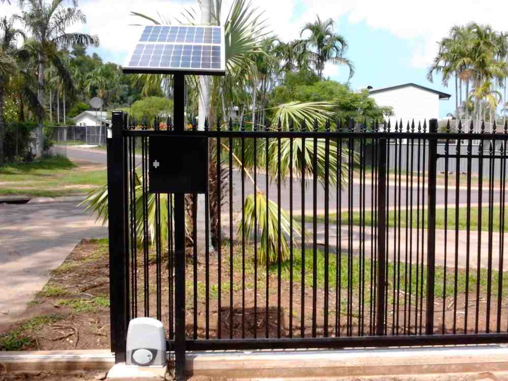 Black fence area — Gates Darwin in Pinelands, NT