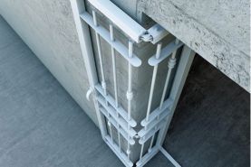 grata in ferro battuto per abitazione privata