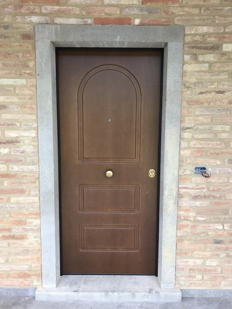 porta d'ingresso in legno