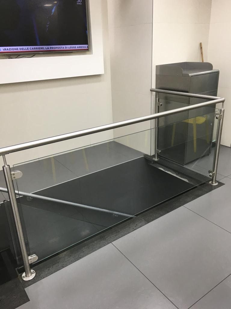 parapetto in acciaio