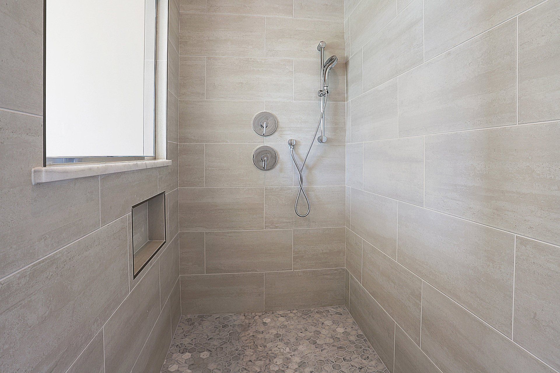 walk in shower bathroom reno
