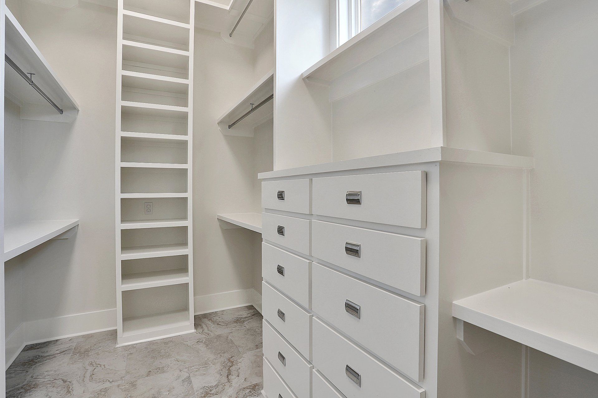 custom closest master bedroom