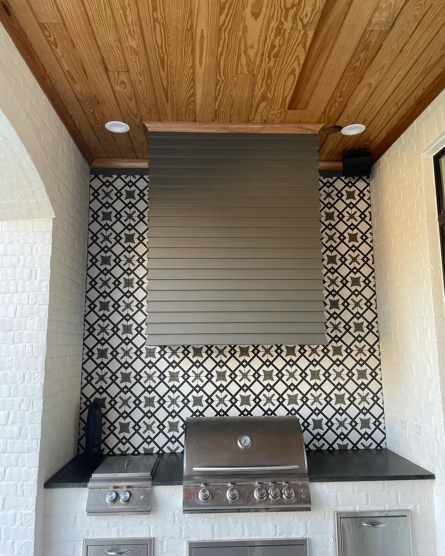 outdoor kitchen renovation