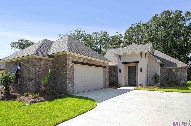 Custom Homes Prairieville