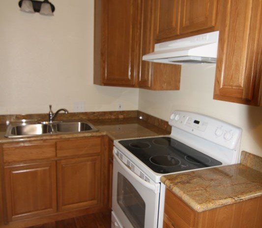 Agate Apartments Kitchen