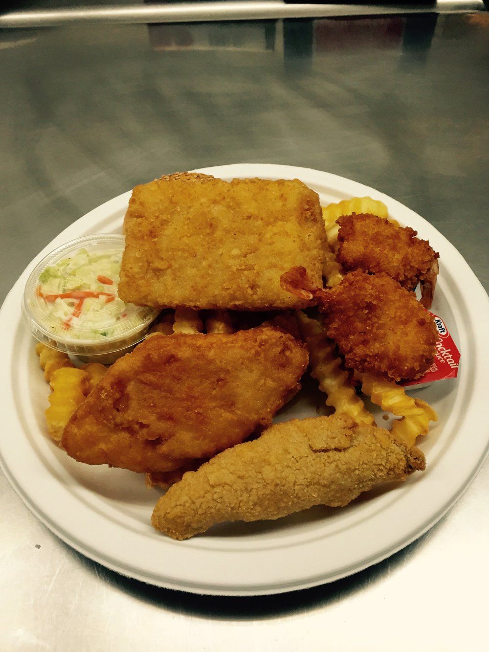 Foods in a Plate — Milwaukee, WI — Gold Rush Chicken