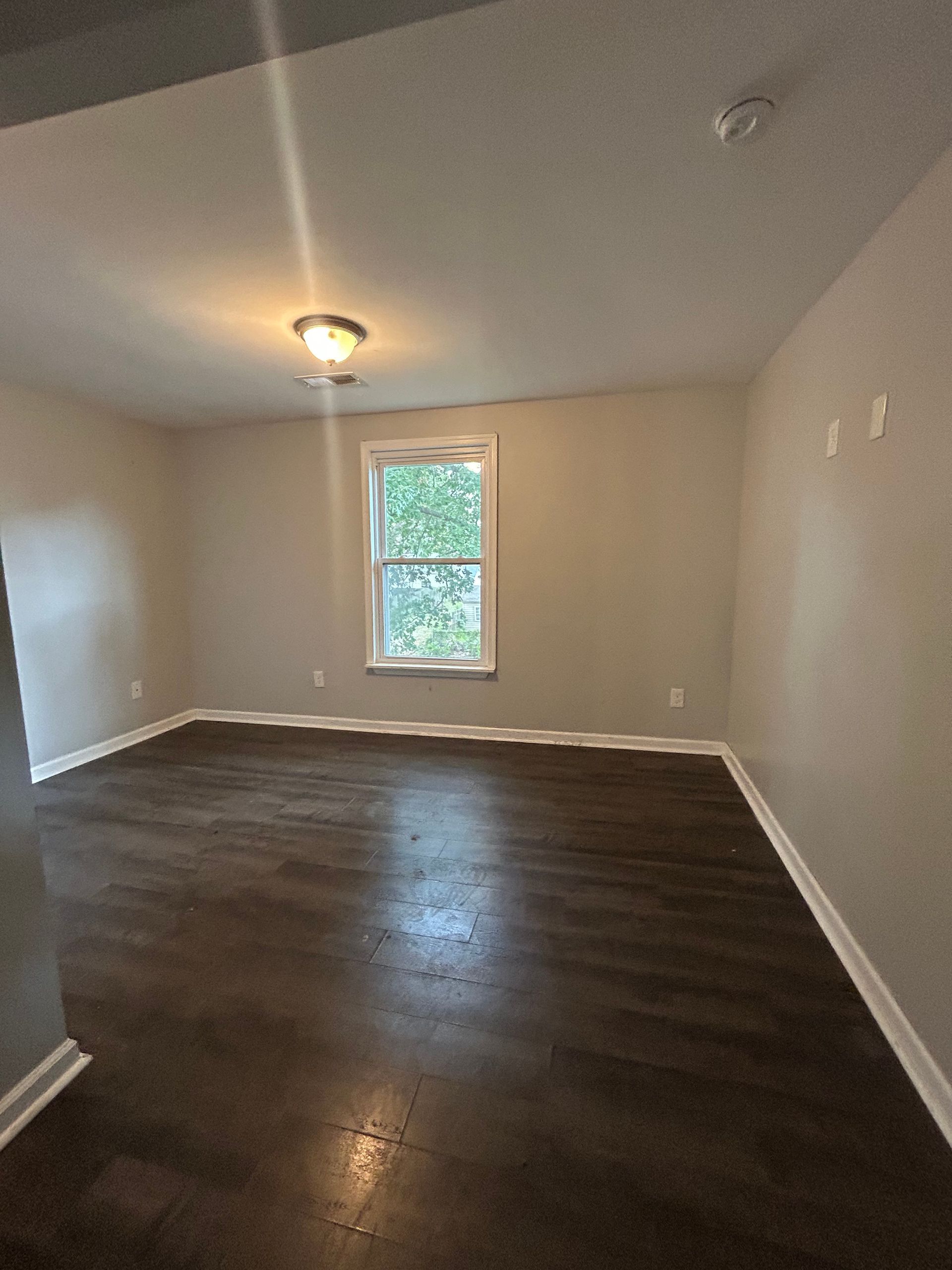 709 E. Pembroke Avenue Unit B. | Mulder Realty