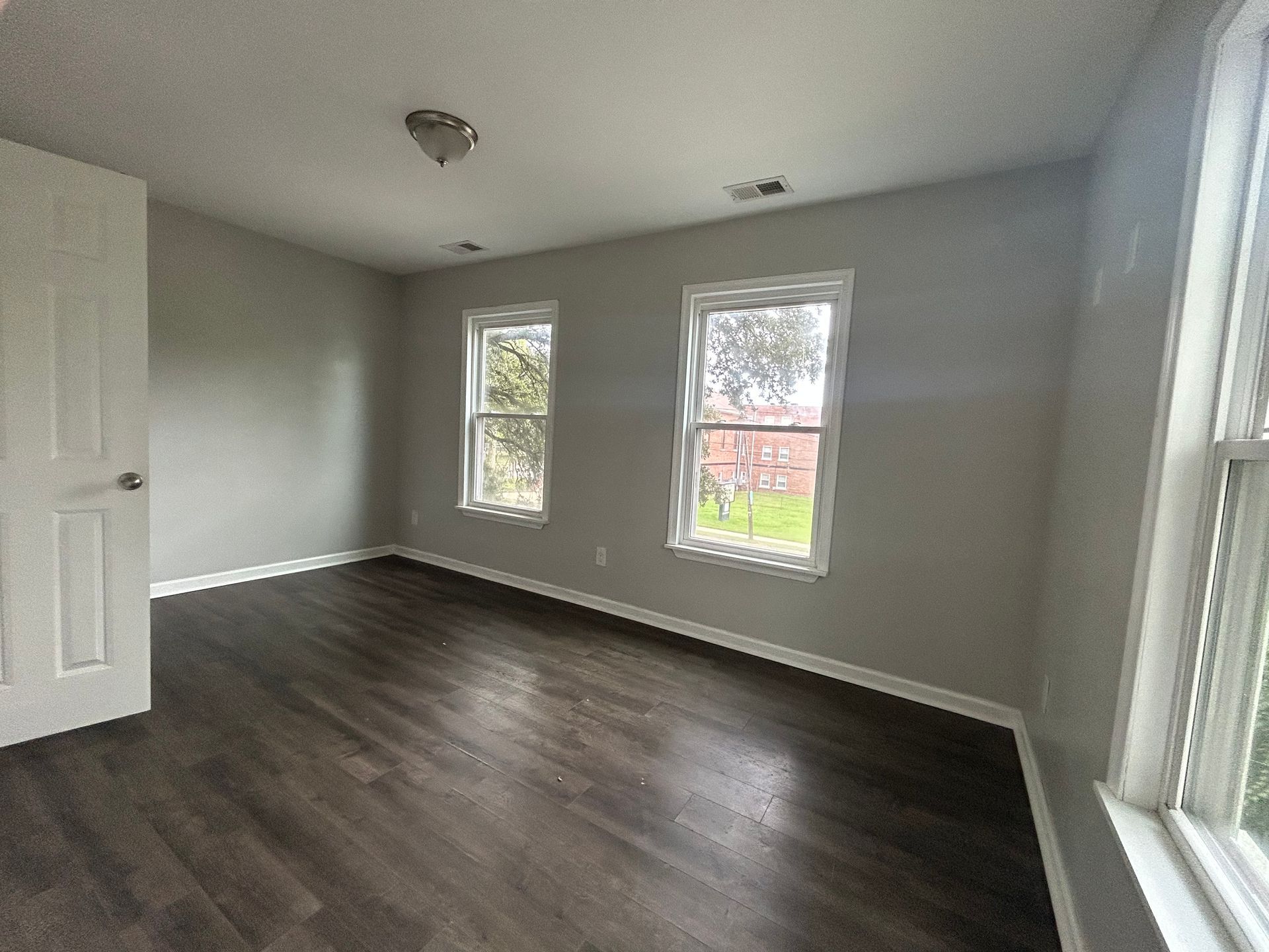 709 E. Pembroke Avenue Unit B. | Mulder Realty