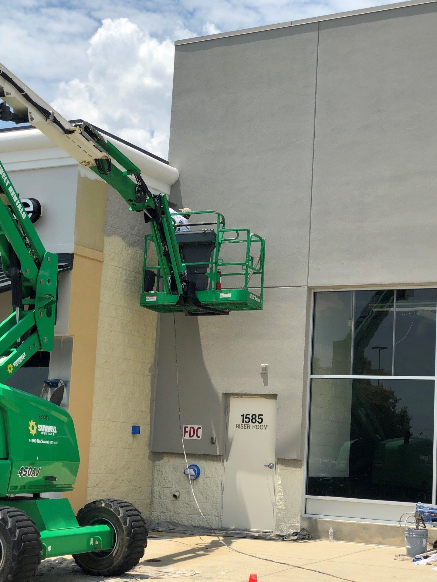 commercial pressure washing