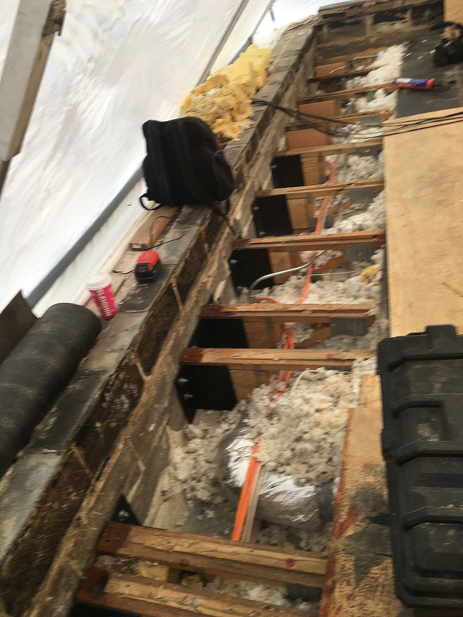 365 Construction Tents, standard tent, keeps open roof dry, truss reinforcement brackets installed on 5 trusses.