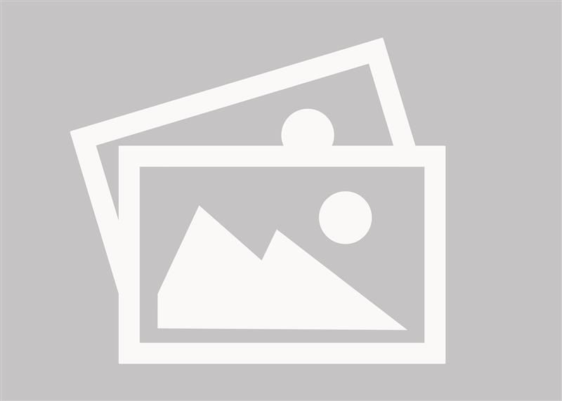 Two overlapping image placeholder icons on a gray background.