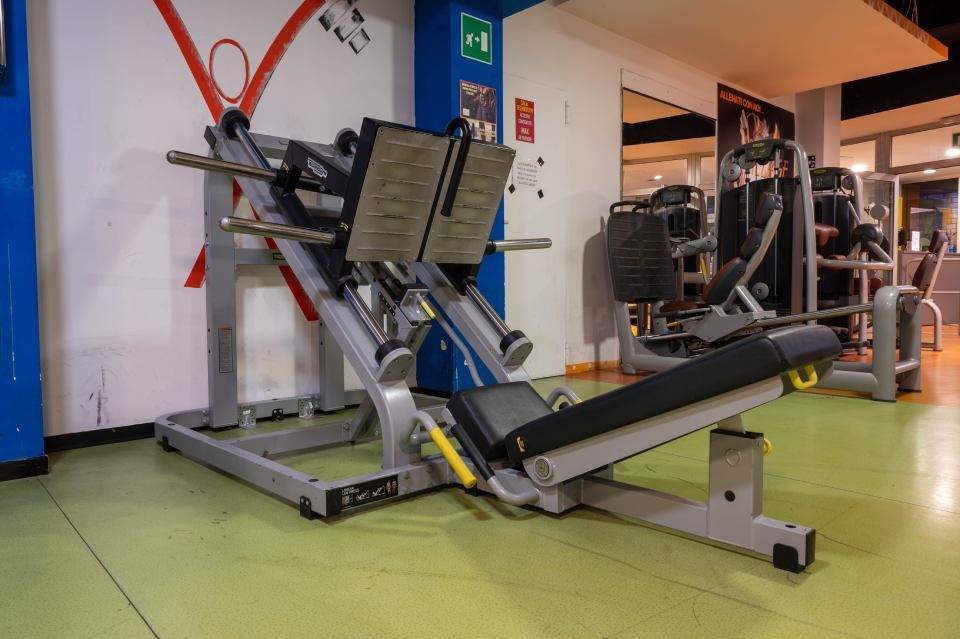 centro fitness con sala attrezzi