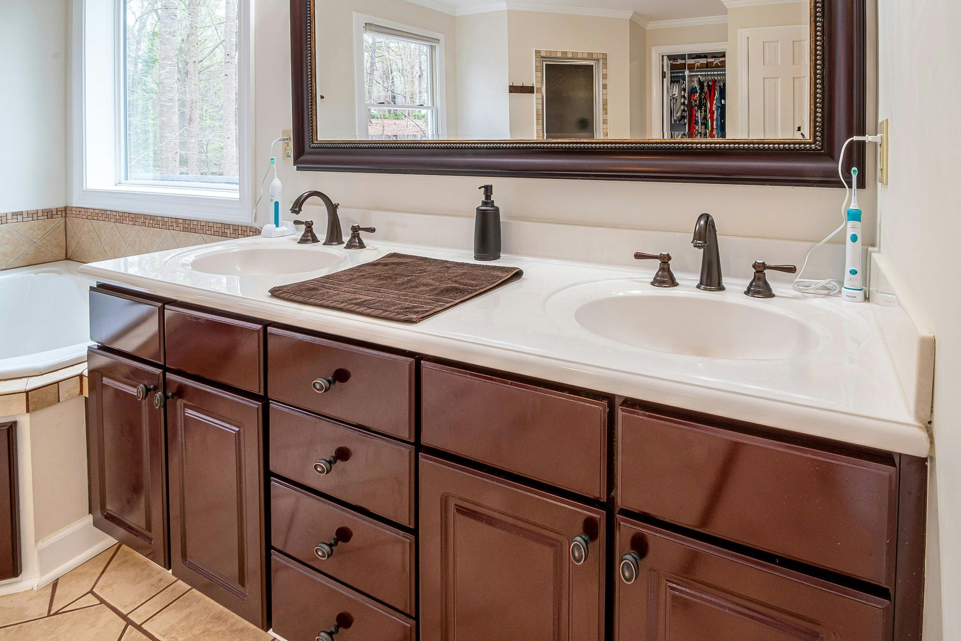 cabinet installation services Schaumburg, IL