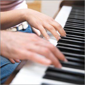 Keyboard lessons - Dromore, Down - Patricia Hamilton ALCM School Of Music & Performing Arts  - Playing Keyboard