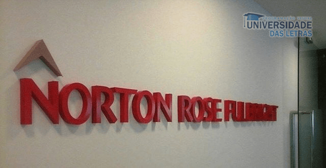 Letras em relevo de chapa pintada no RJ