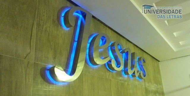 Letras de aço em relevo com LEDS Rio de Janeiro