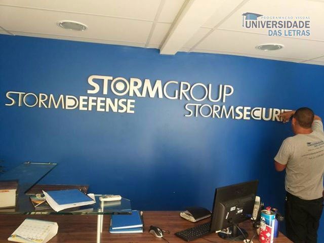 letras-de-aco-polido