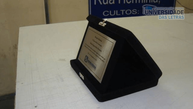 placa de homenagem